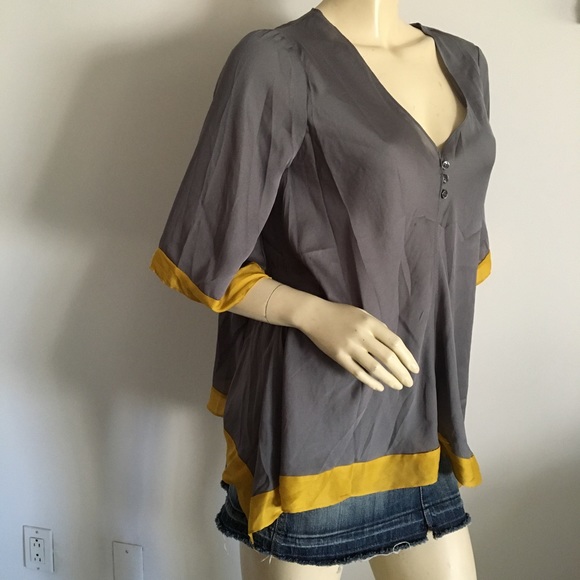 Cynthia Steffe gray flowy trapeze blouse - Picture 2 of 8